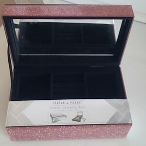 PINK SPARKLE GLASS JEWELRY CASE. BRAND NEW BY HEATON & PARKE